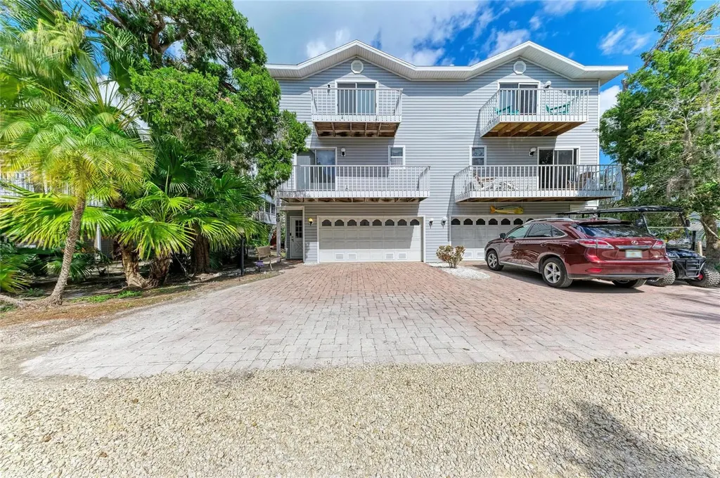 6250 Holmes Boulevard Holmes Beach FL 34217
