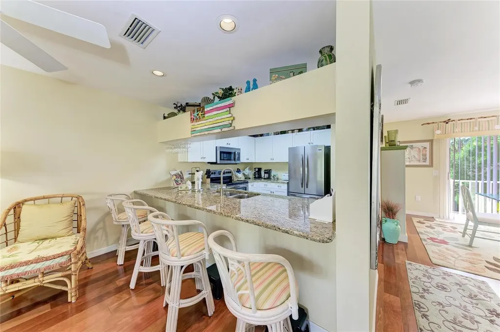 6250 Holmes Boulevard Holmes Beach FL 34217