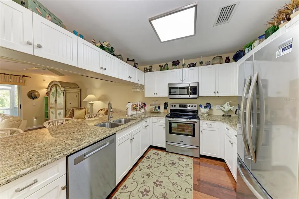 6250 Holmes Boulevard Holmes Beach FL 34217