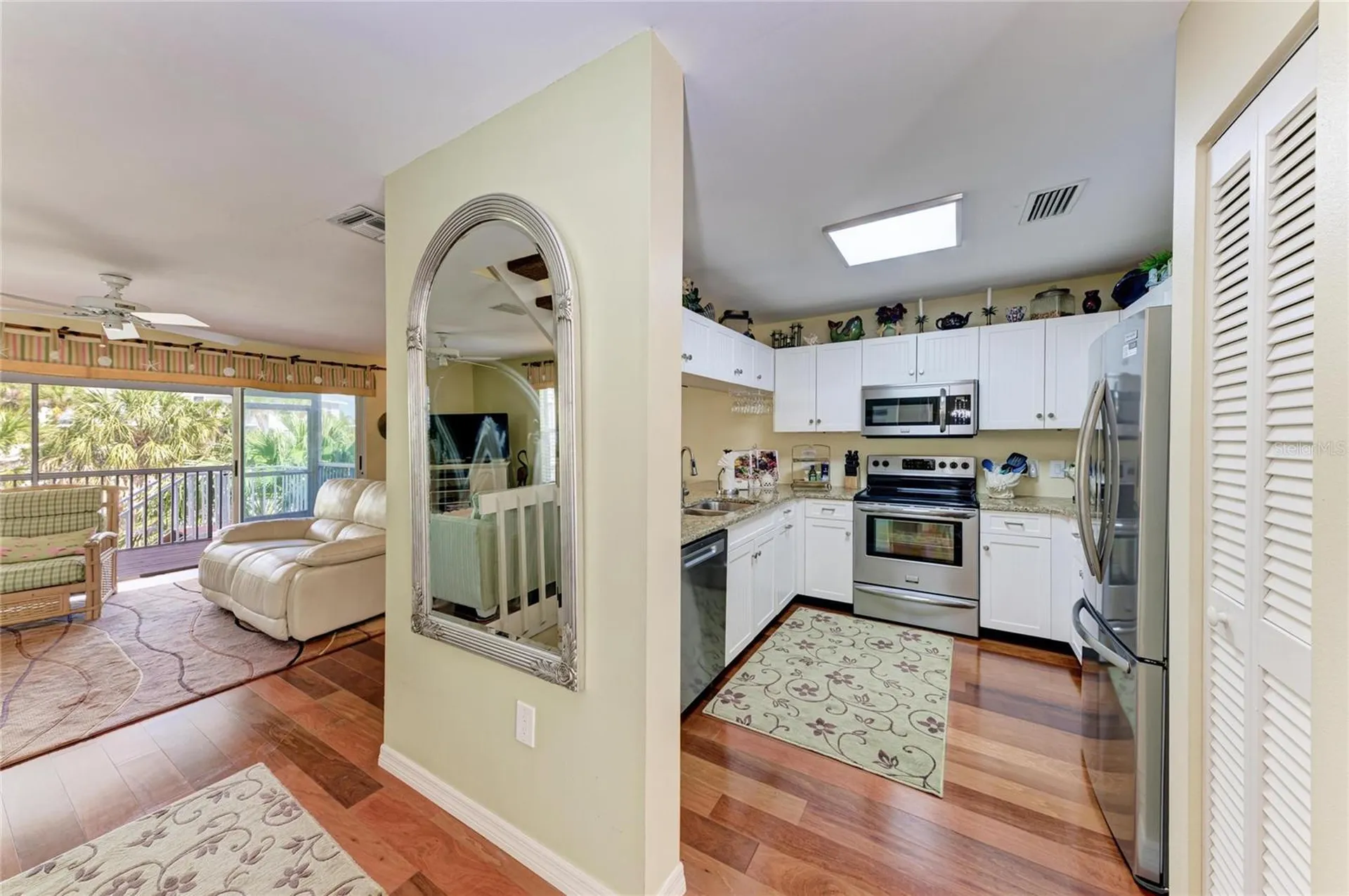 6250 Holmes Boulevard Holmes Beach FL 34217