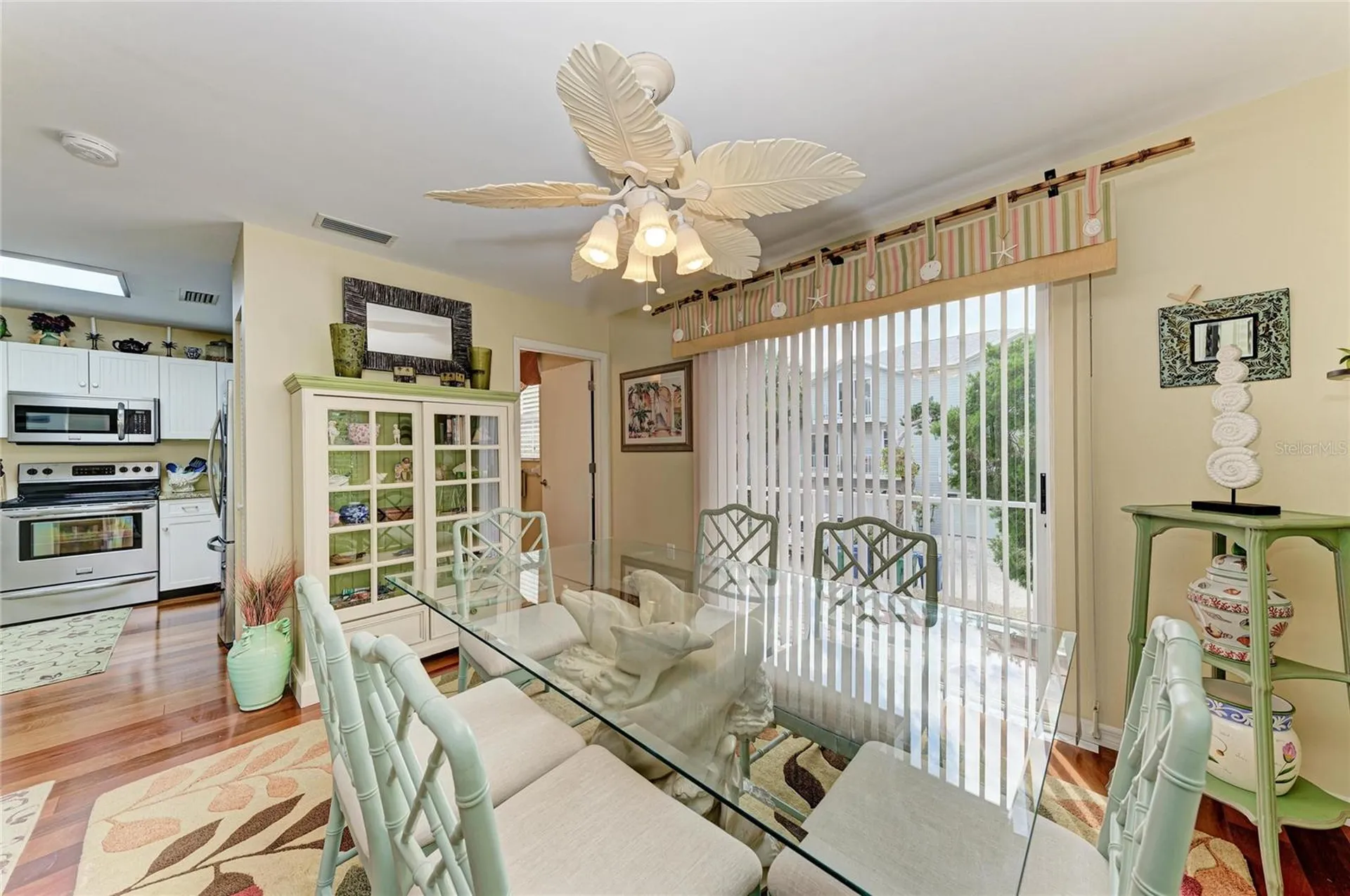 6250 Holmes Boulevard Holmes Beach FL 34217
