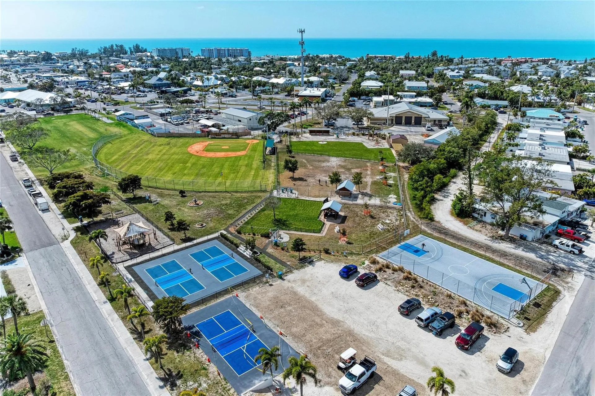 6250 Holmes Boulevard Holmes Beach FL 34217