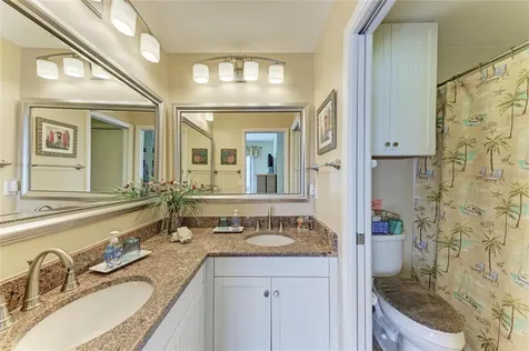 6250 Holmes Boulevard Holmes Beach FL 34217