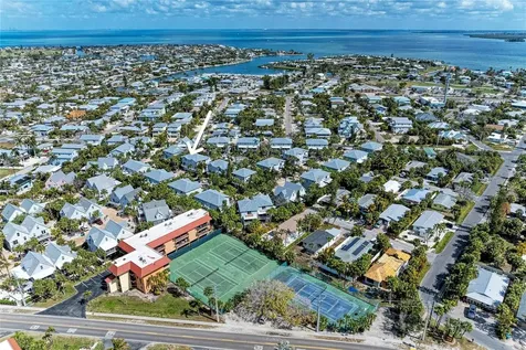 6250 Holmes Boulevard Holmes Beach FL 34217