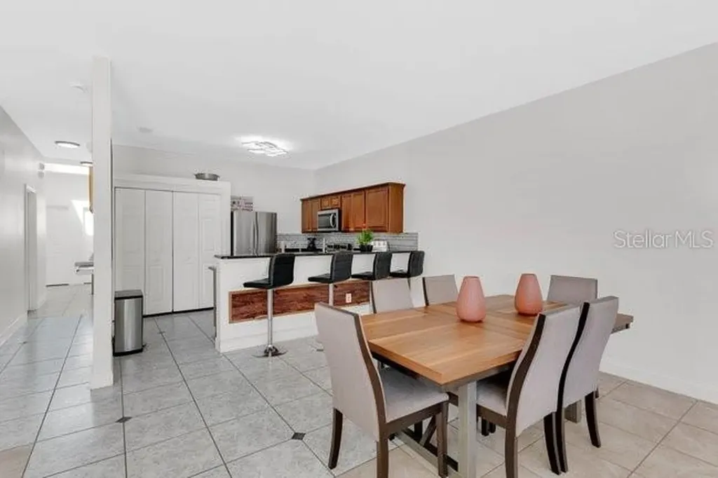 1057 Universal Rest Place Kissimmee FL 34744