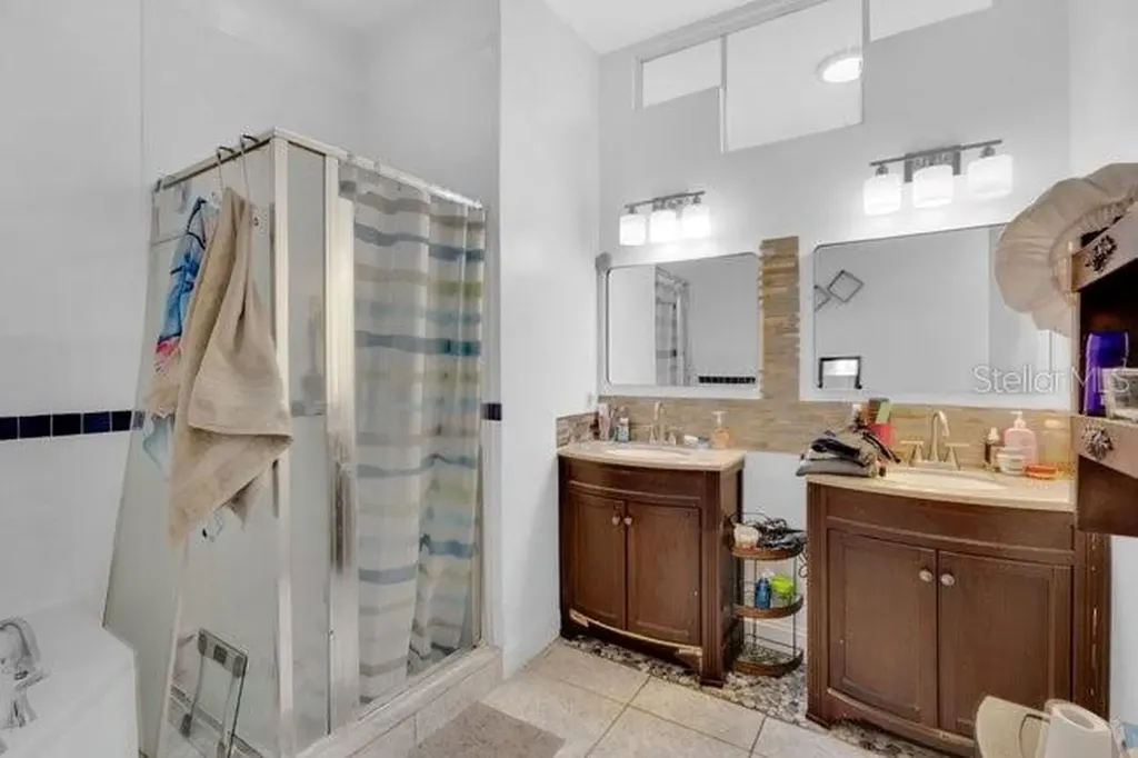 1057 Universal Rest Place Kissimmee FL 34744