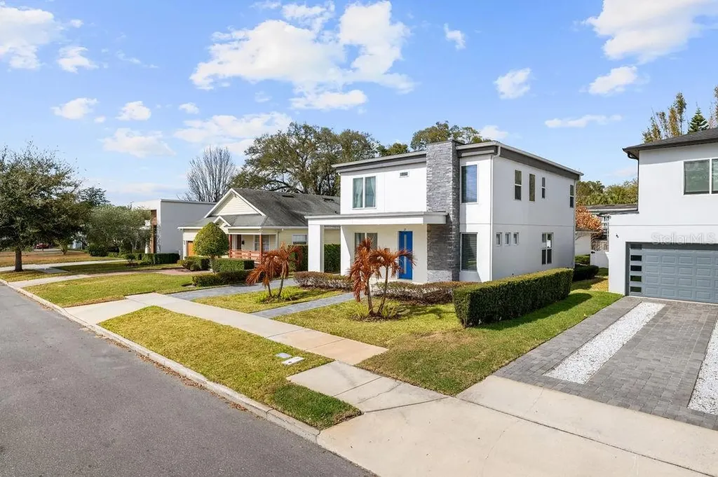 21 W Steele Street Orlando FL 32804