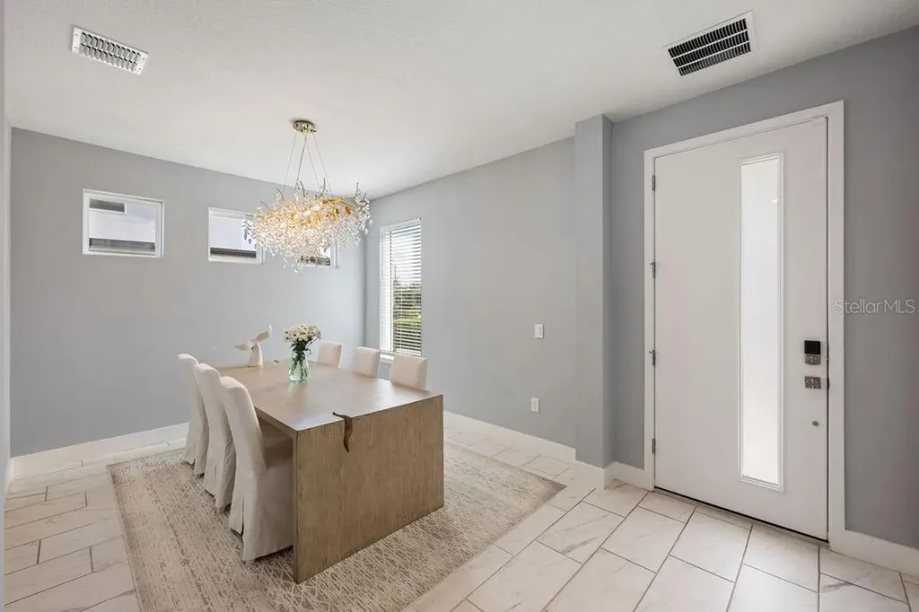 21 W Steele Street Orlando FL 32804