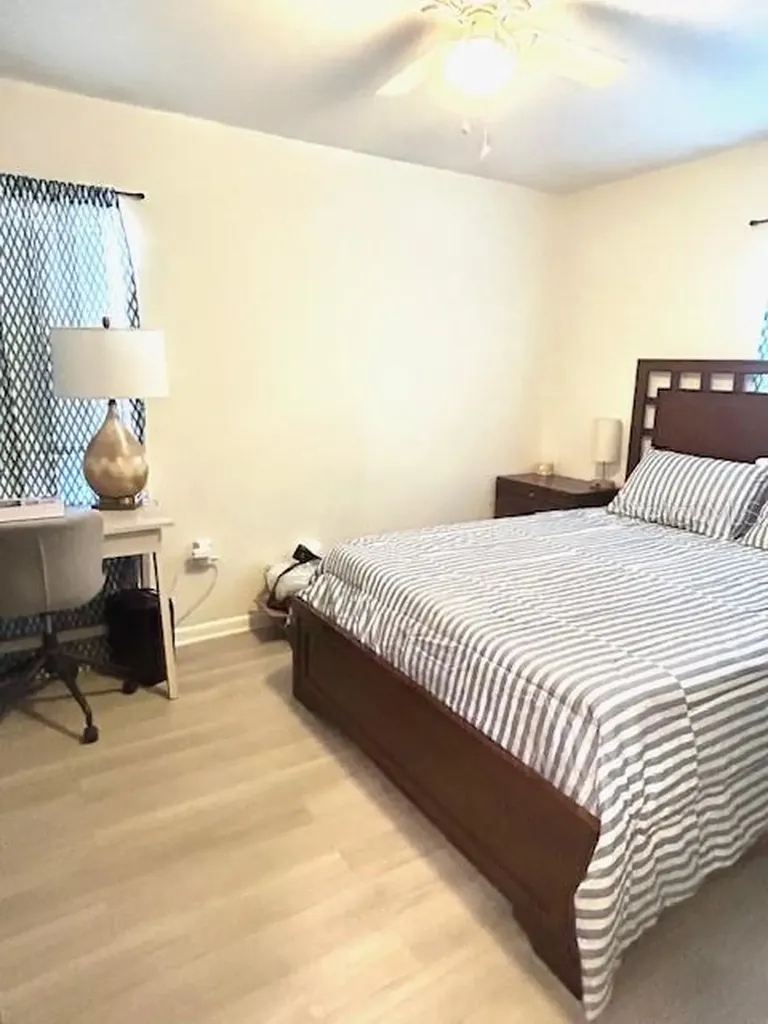 10418 N Otis Avenue Tampa FL 33612