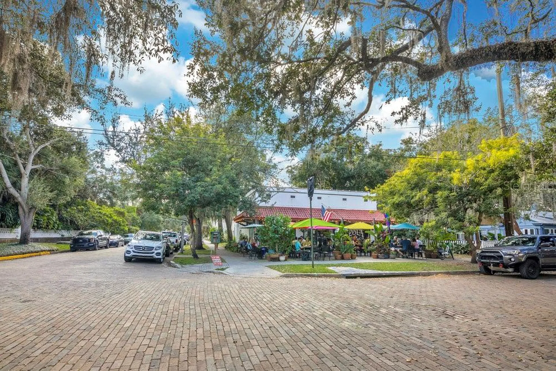 1010 E Robinson Orlando FL 32801
