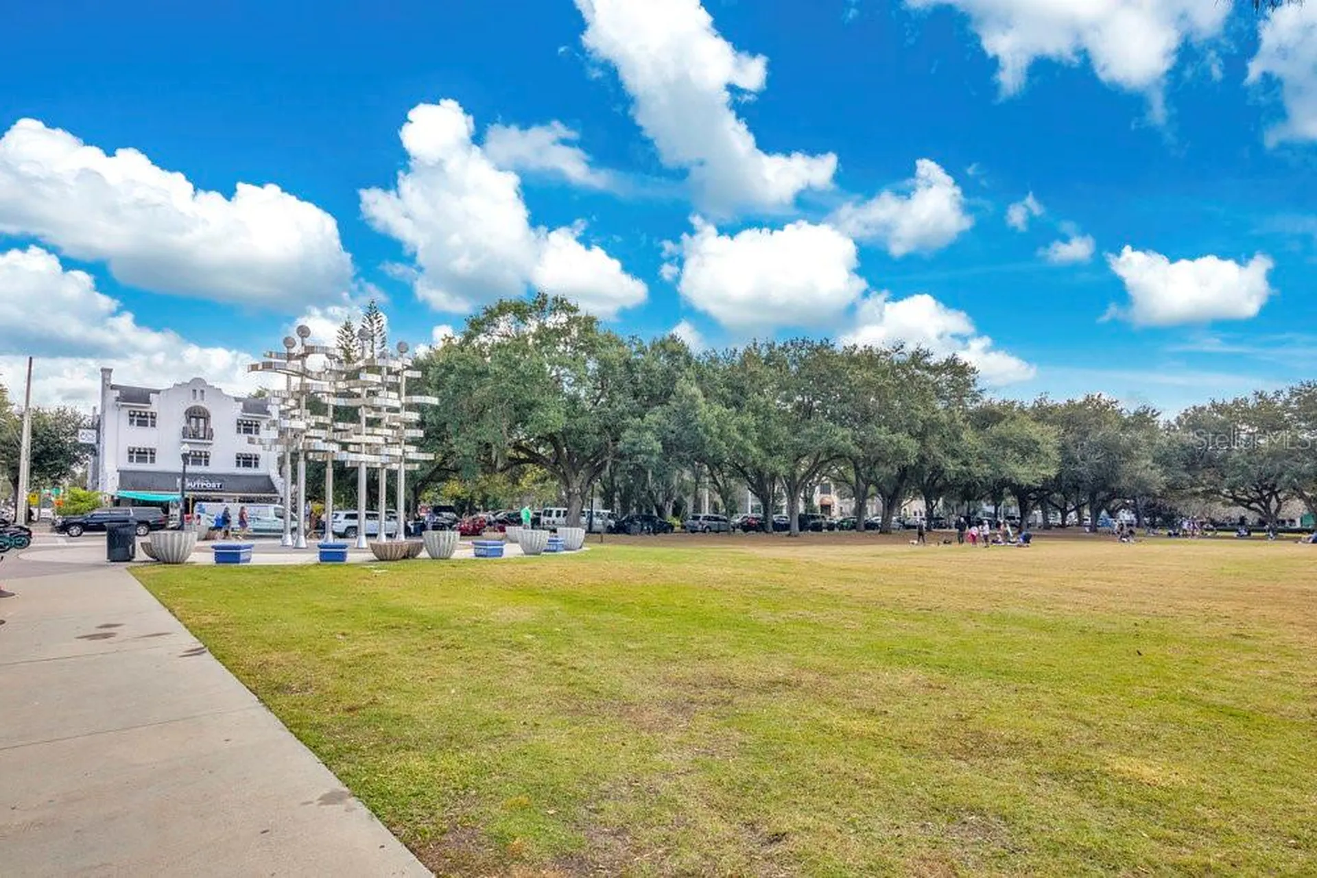1010 E Robinson Orlando FL 32801