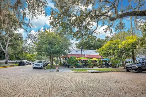 1010 E Robinson Orlando FL 32801