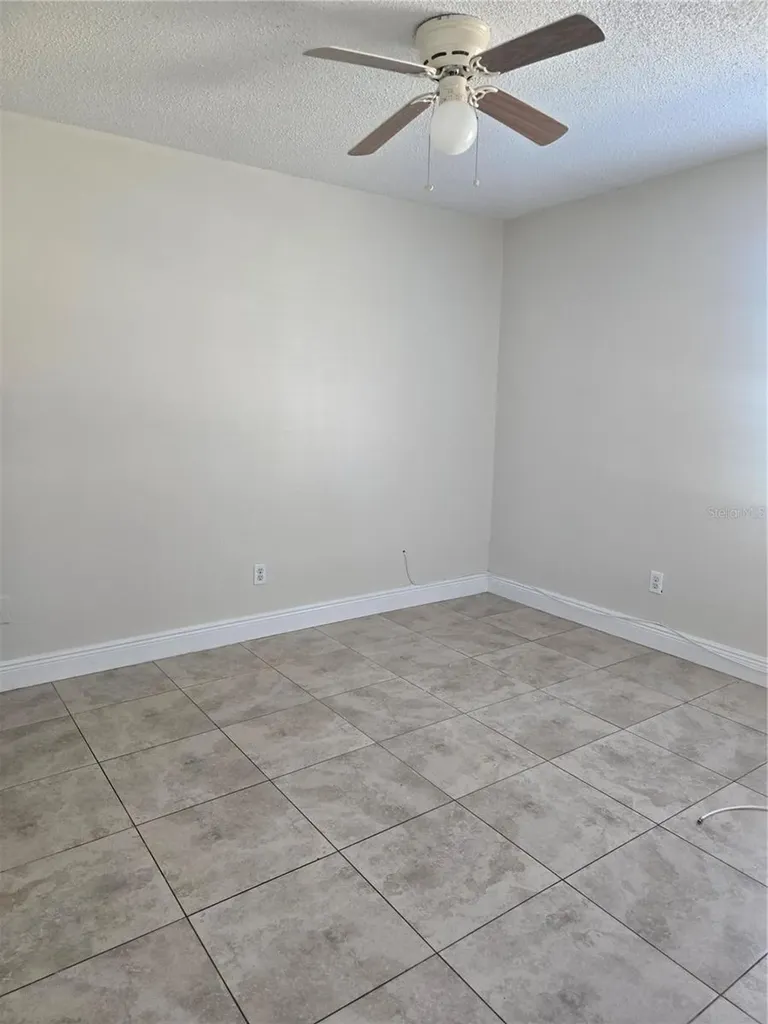 271 La Paz Drive Kissimmee FL 34743
