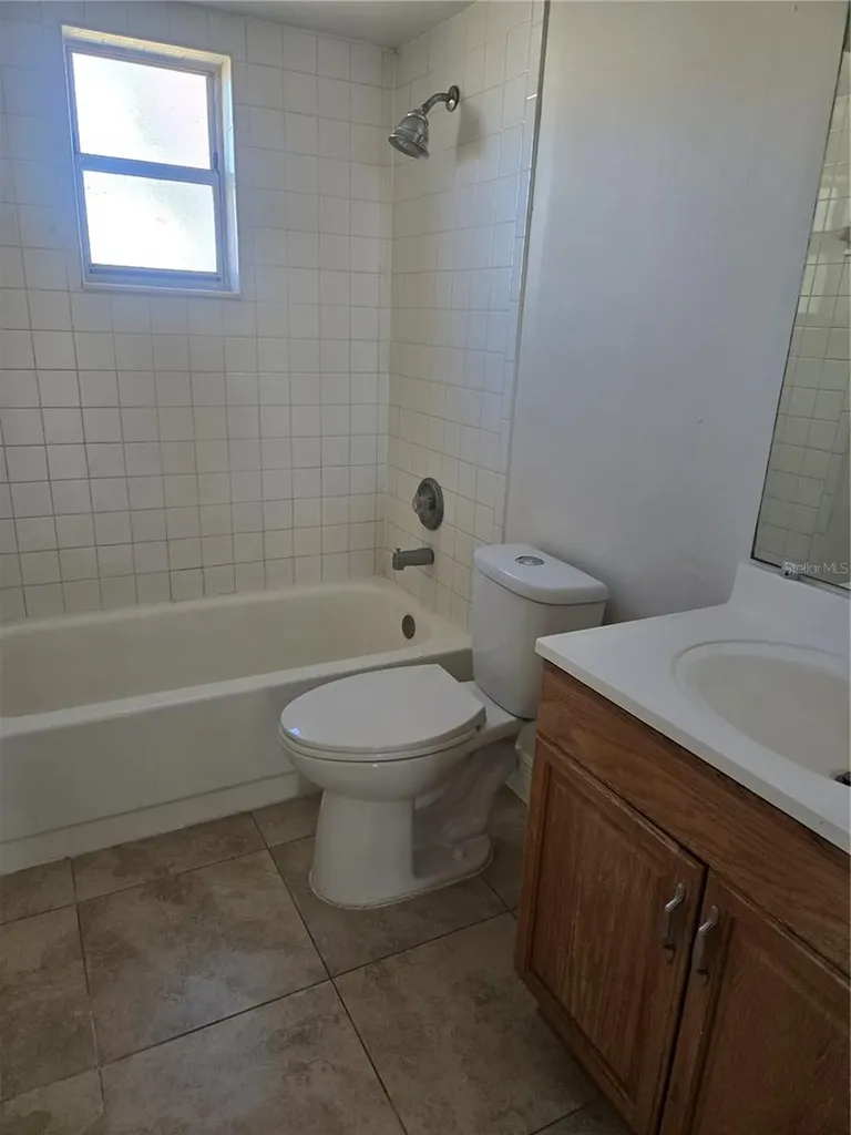 271 La Paz Drive Kissimmee FL 34743
