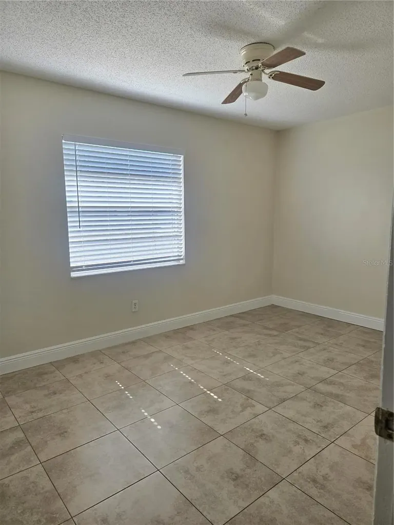 271 La Paz Drive Kissimmee FL 34743