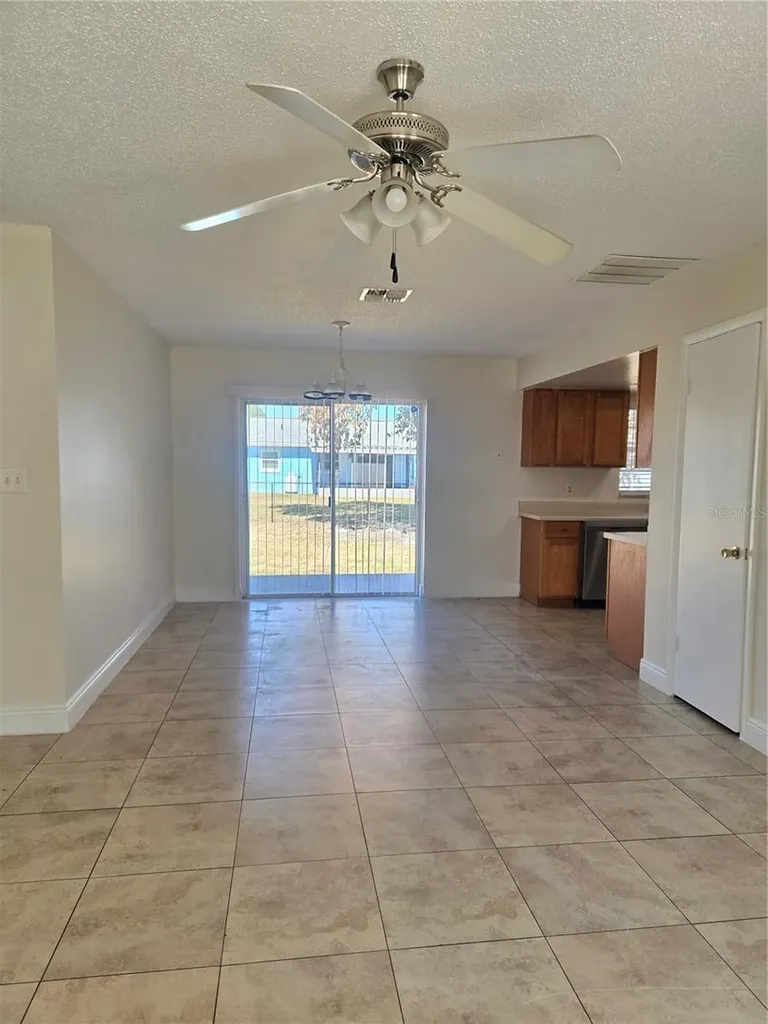 271 La Paz Drive Kissimmee FL 34743