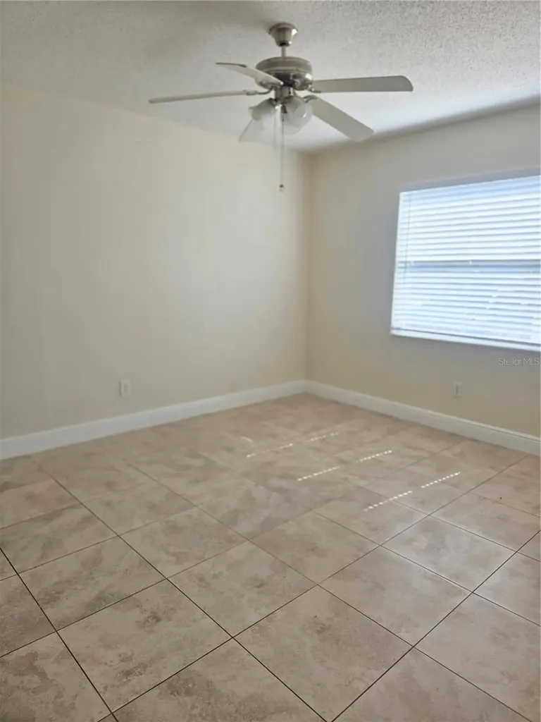 271 La Paz Drive Kissimmee FL 34743