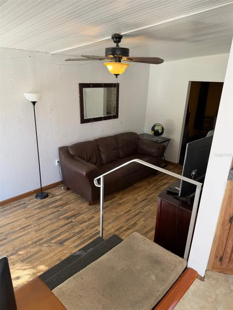 9000 Us Highway 192 # 979 Clermont FL 34714