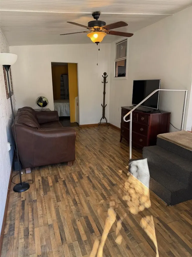 9000 Us Highway 192 # 979 Clermont FL 34714