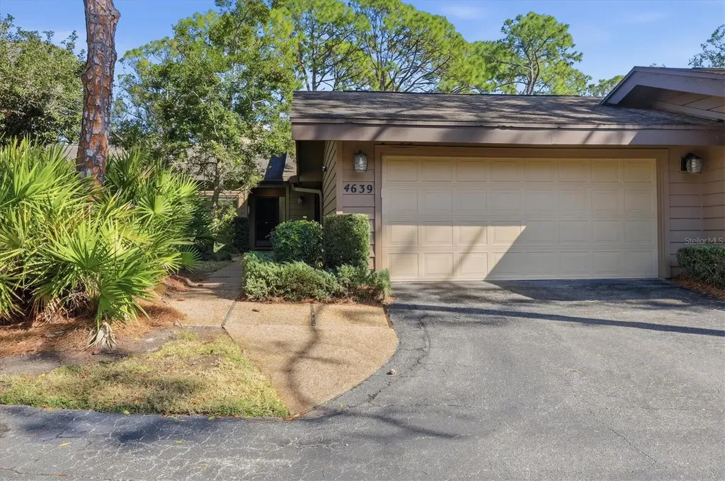 4639 Chandlers Forde Sarasota FL 34235