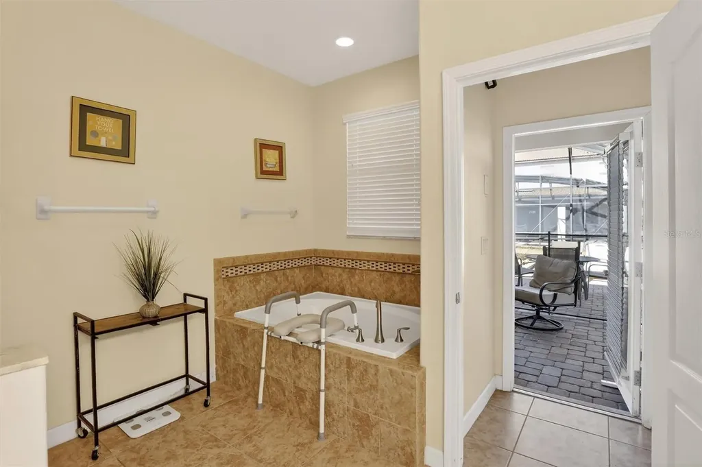 9107 El Caro Lane Davenport FL 33896