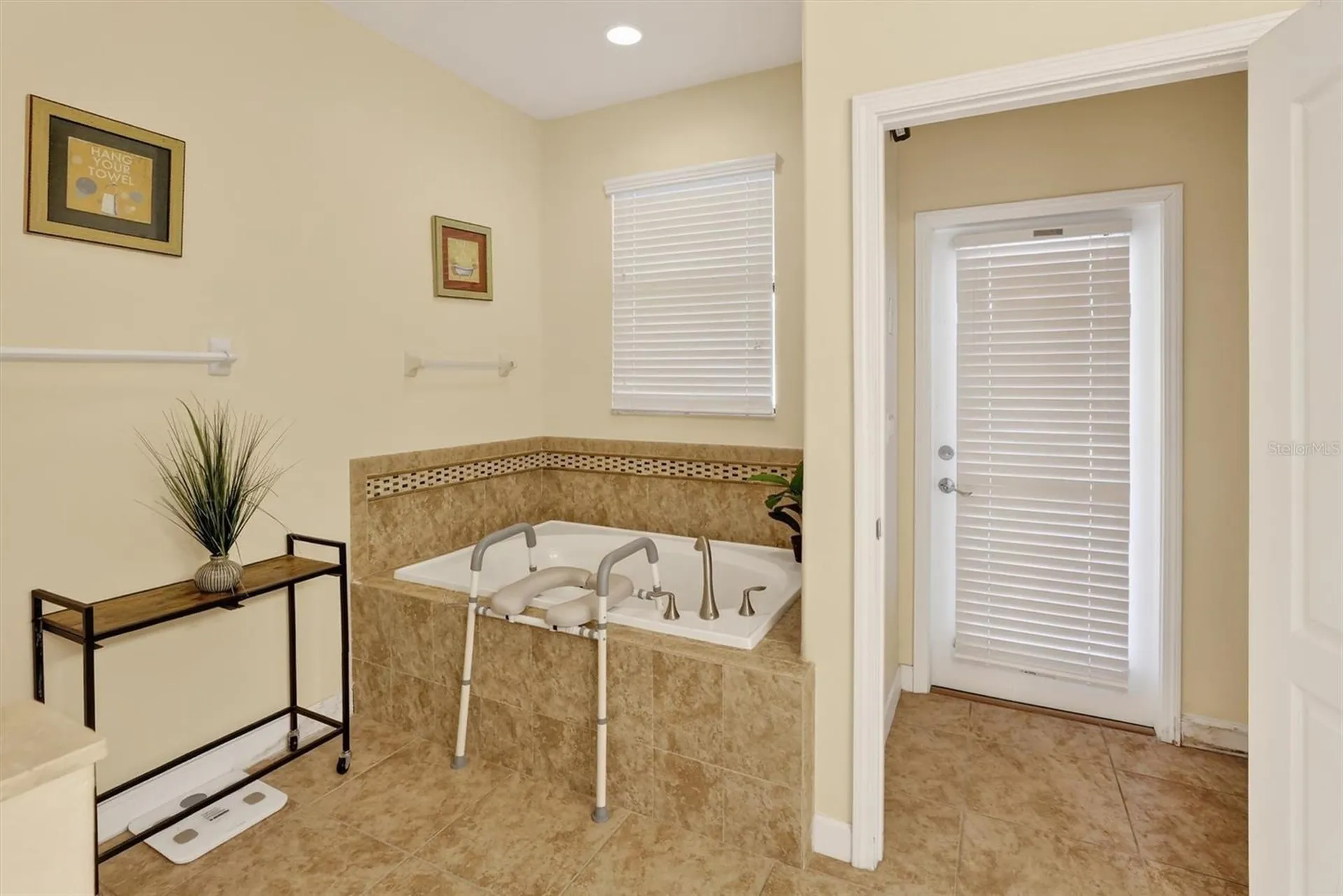 9107 El Caro Lane Davenport FL 33896