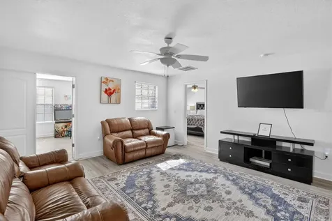 9107 El Caro Lane Davenport FL 33896