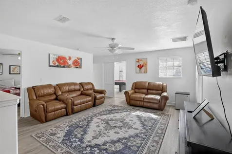 9107 El Caro Lane Davenport FL 33896