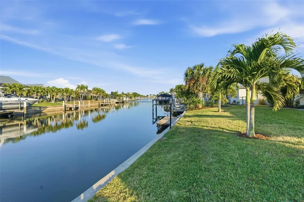 390 Capri Isles Court Punta Gorda FL 33950