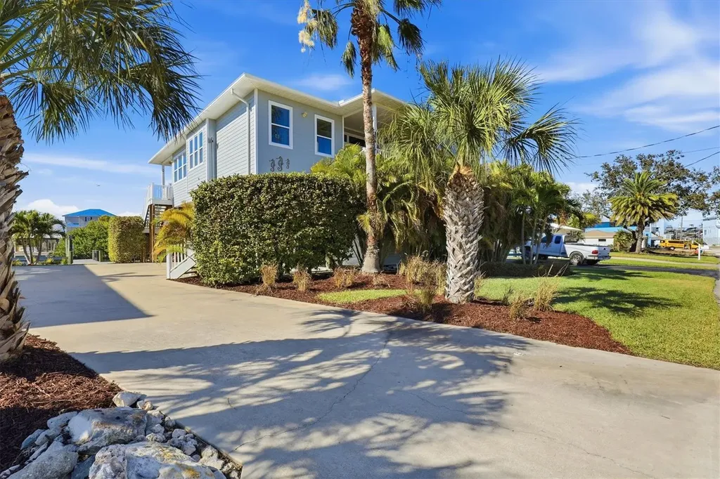 13875 Hatcher Avenue Hudson FL 34667