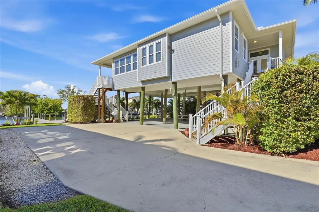 13875 Hatcher Avenue Hudson FL 34667