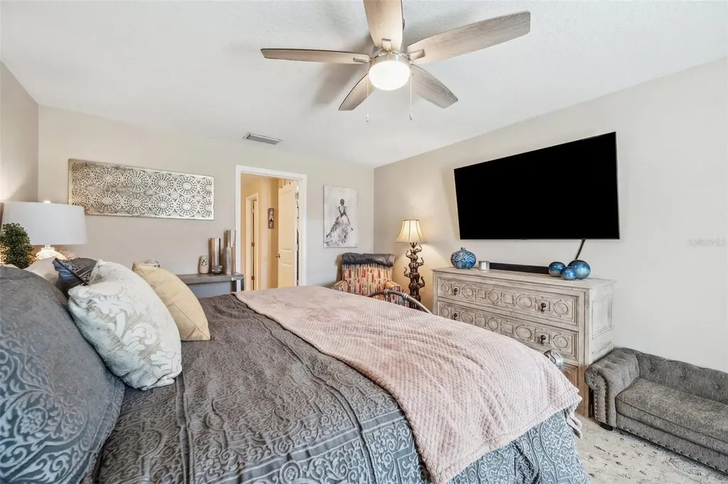 1615 Redmond Brook Lane Ruskin FL 33570