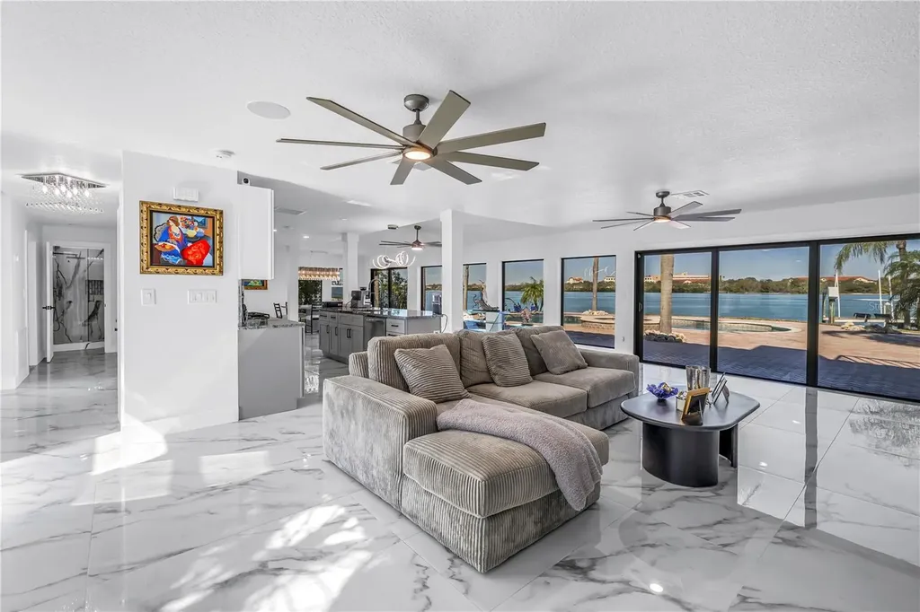 583 Crystal Drive Madeira Beach FL 33708