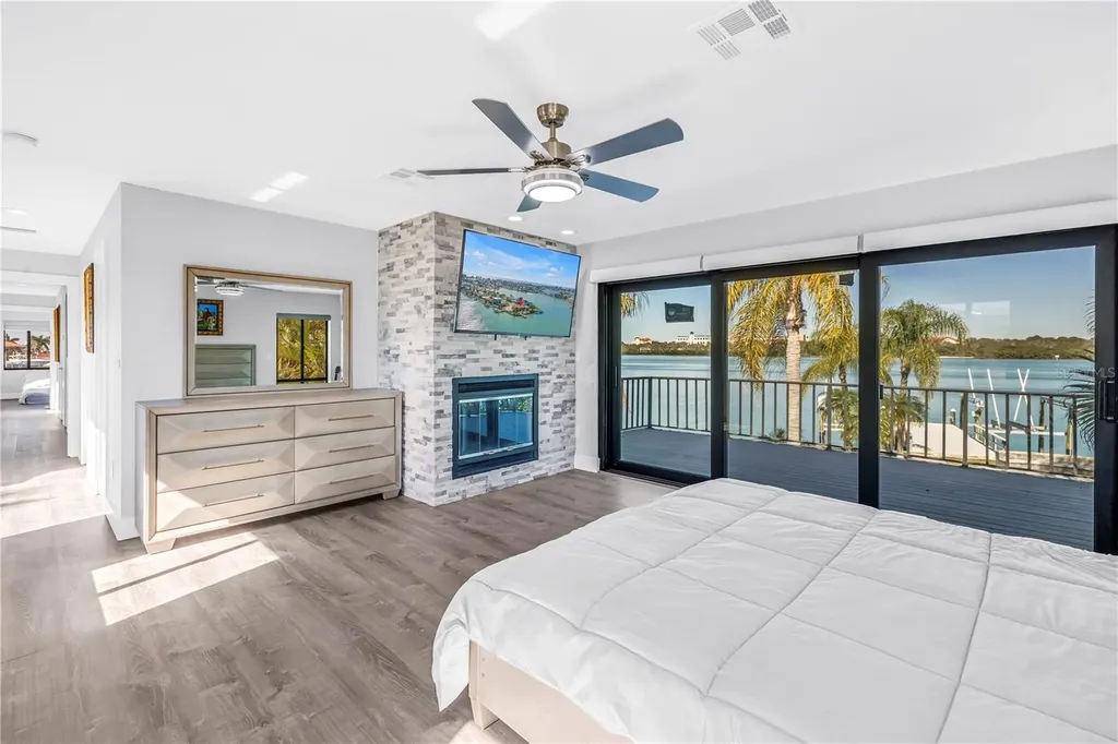 583 Crystal Drive Madeira Beach FL 33708