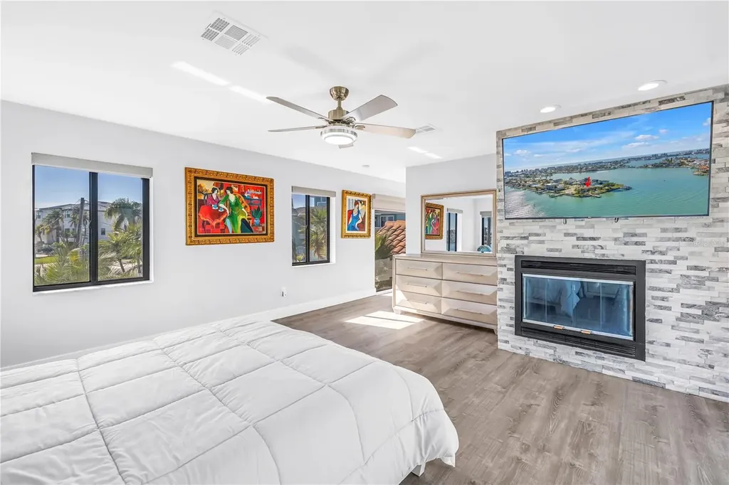 583 Crystal Drive Madeira Beach FL 33708