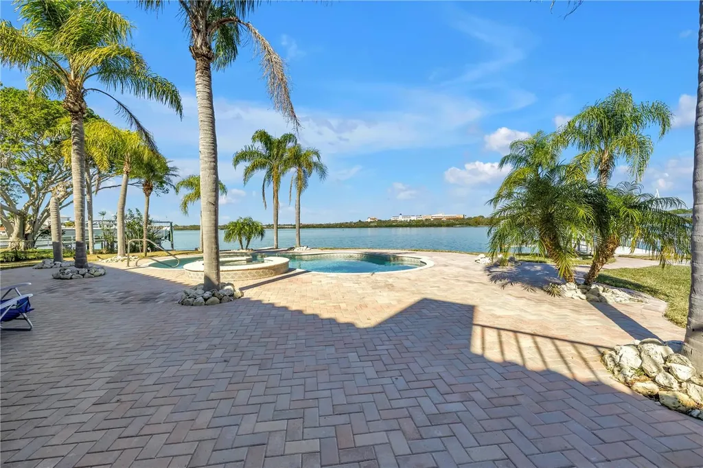 583 Crystal Drive Madeira Beach FL 33708