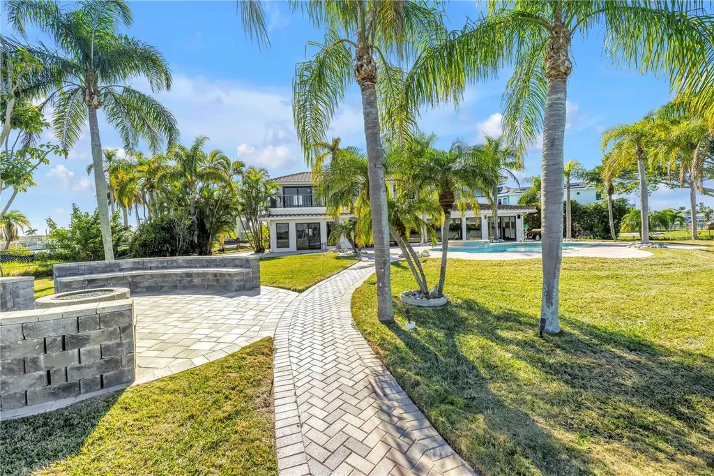 583 Crystal Drive Madeira Beach FL 33708