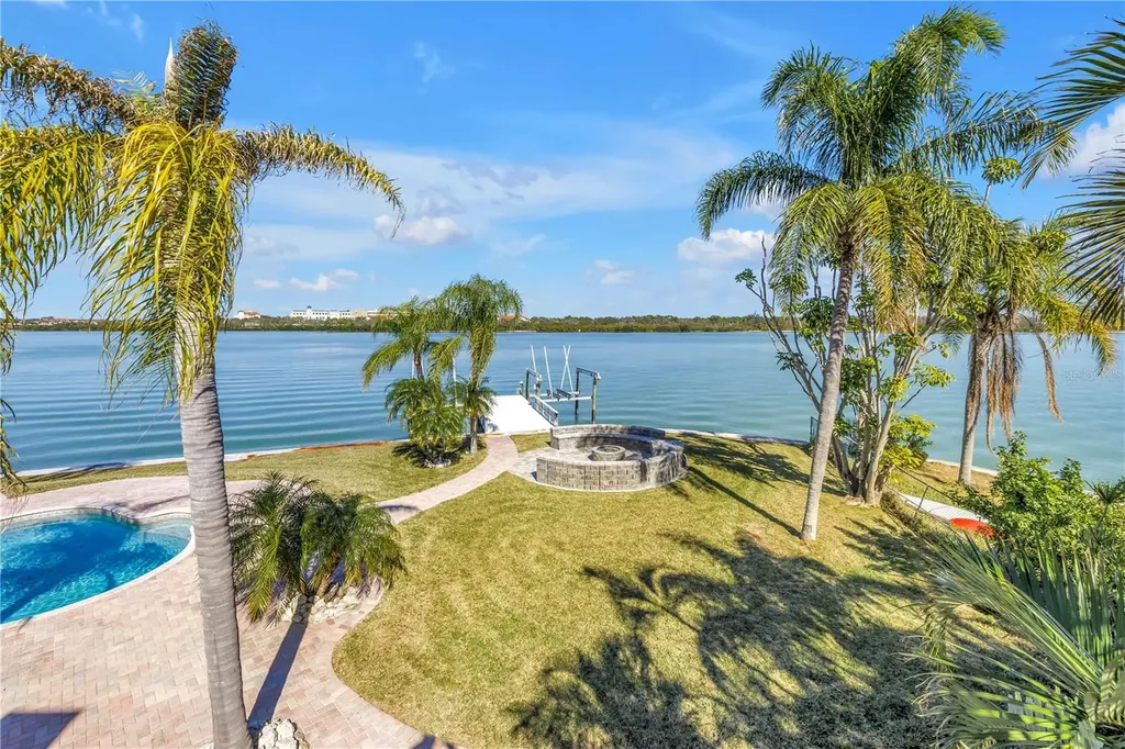 583 Crystal Drive Madeira Beach FL 33708