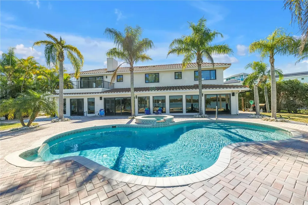 583 Crystal Drive Madeira Beach FL 33708