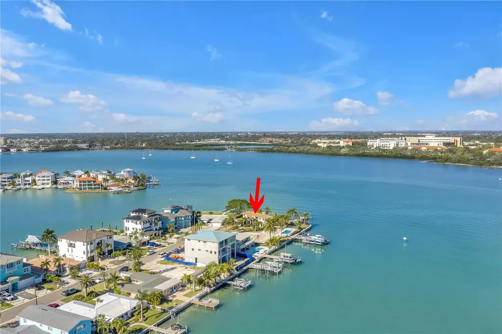 583 Crystal Drive Madeira Beach FL 33708