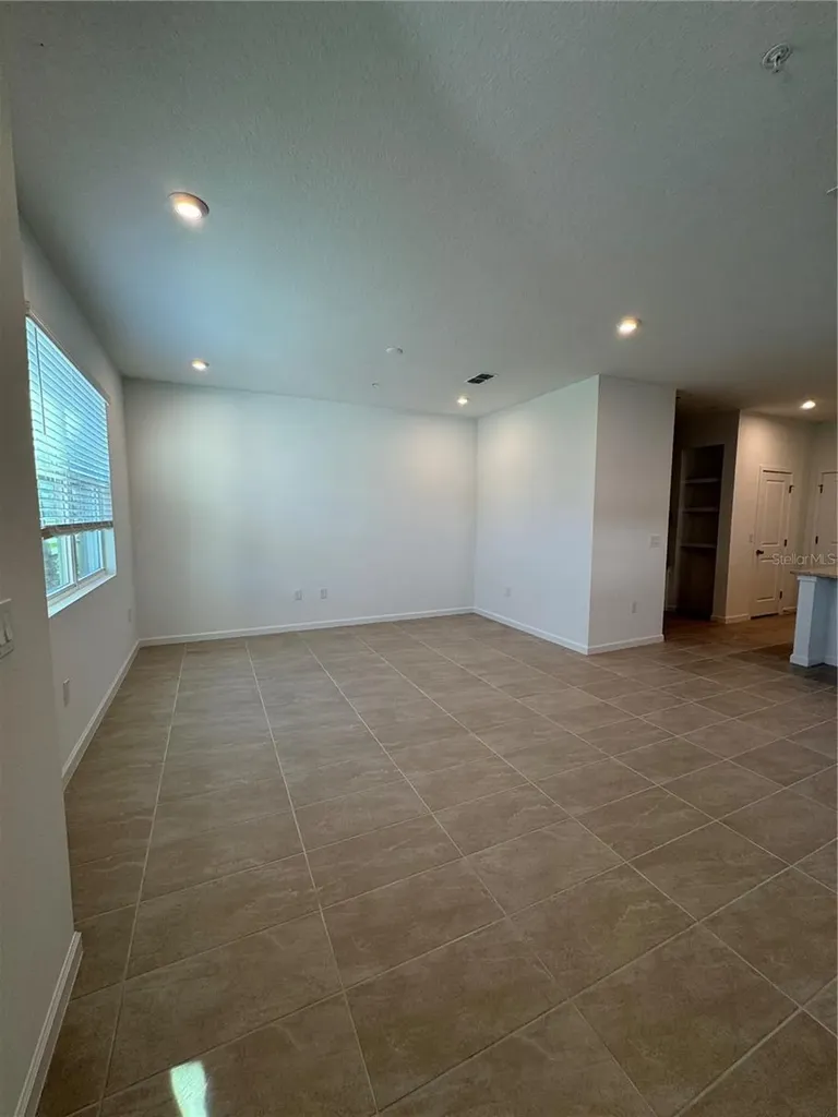 2751 Camellia Flower Street Apopka FL 32703