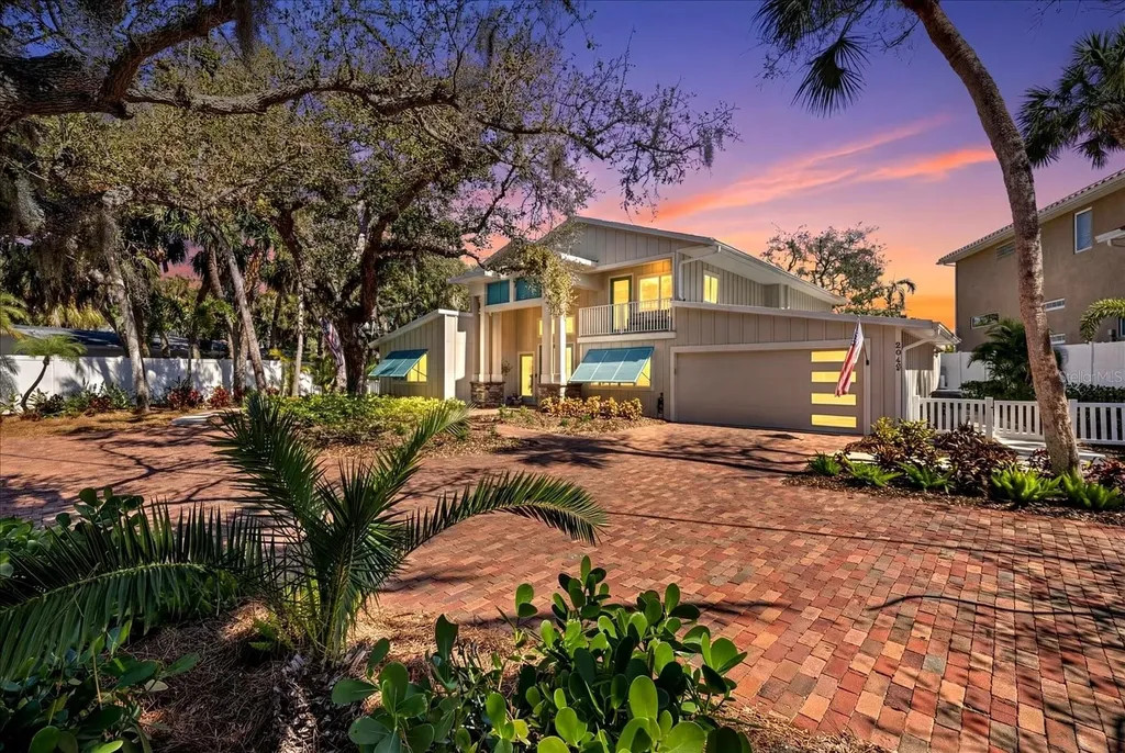5045 Oxford Drive Sarasota FL 34242