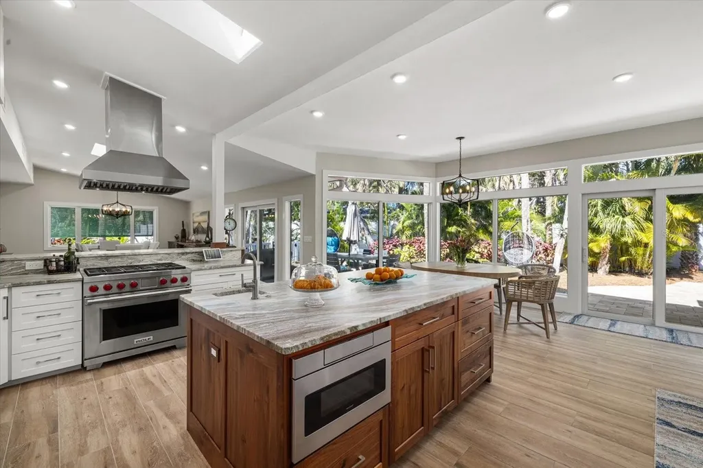 5045 Oxford Drive Sarasota FL 34242