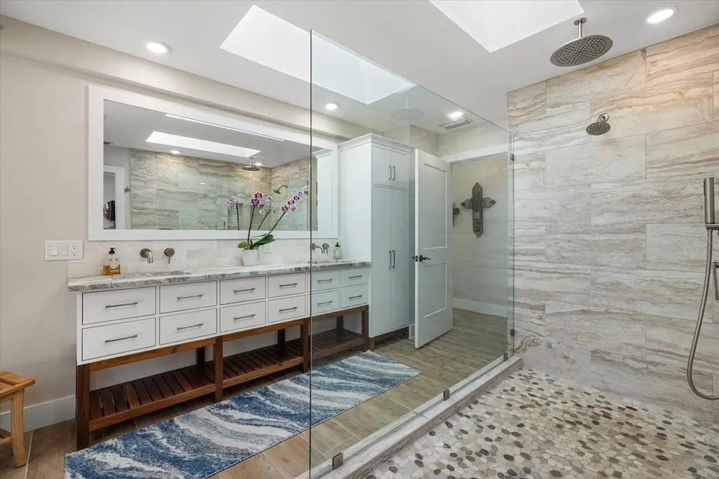 5045 Oxford Drive Sarasota FL 34242