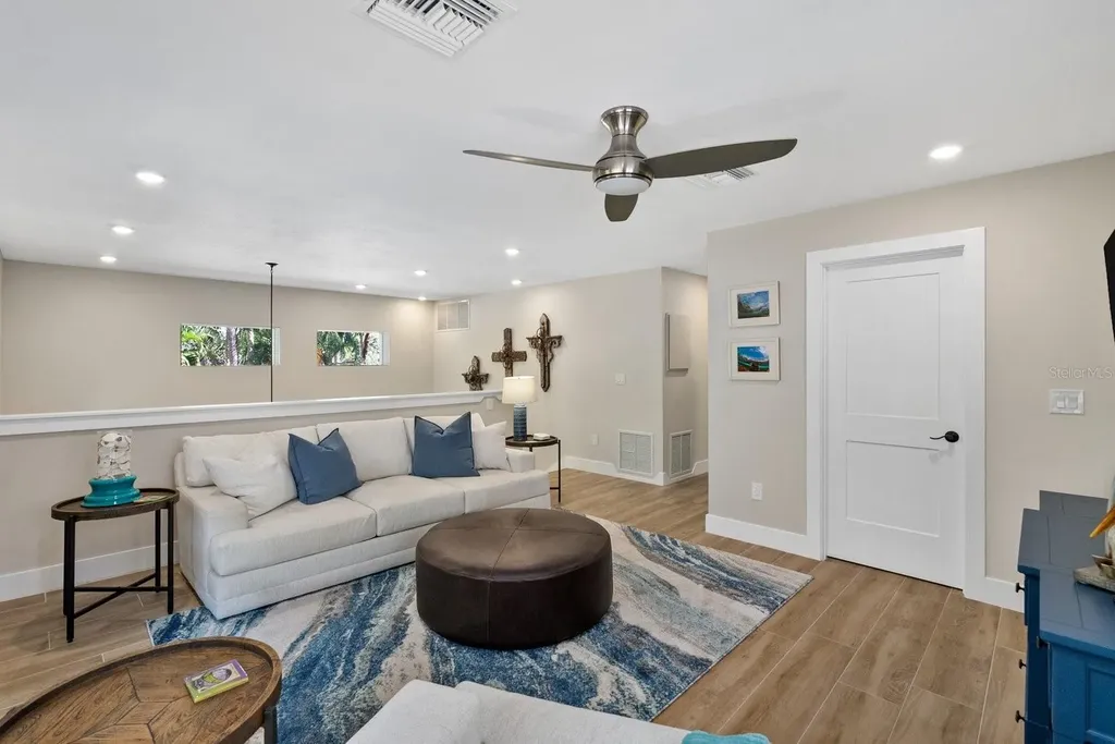 5045 Oxford Drive Sarasota FL 34242