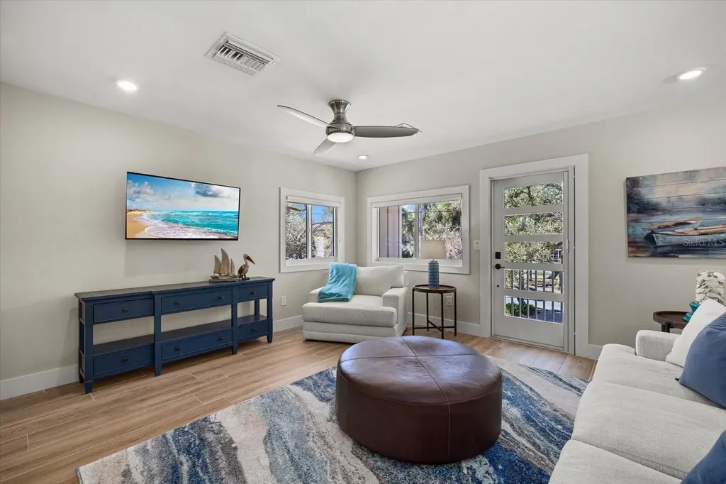 5045 Oxford Drive Sarasota FL 34242