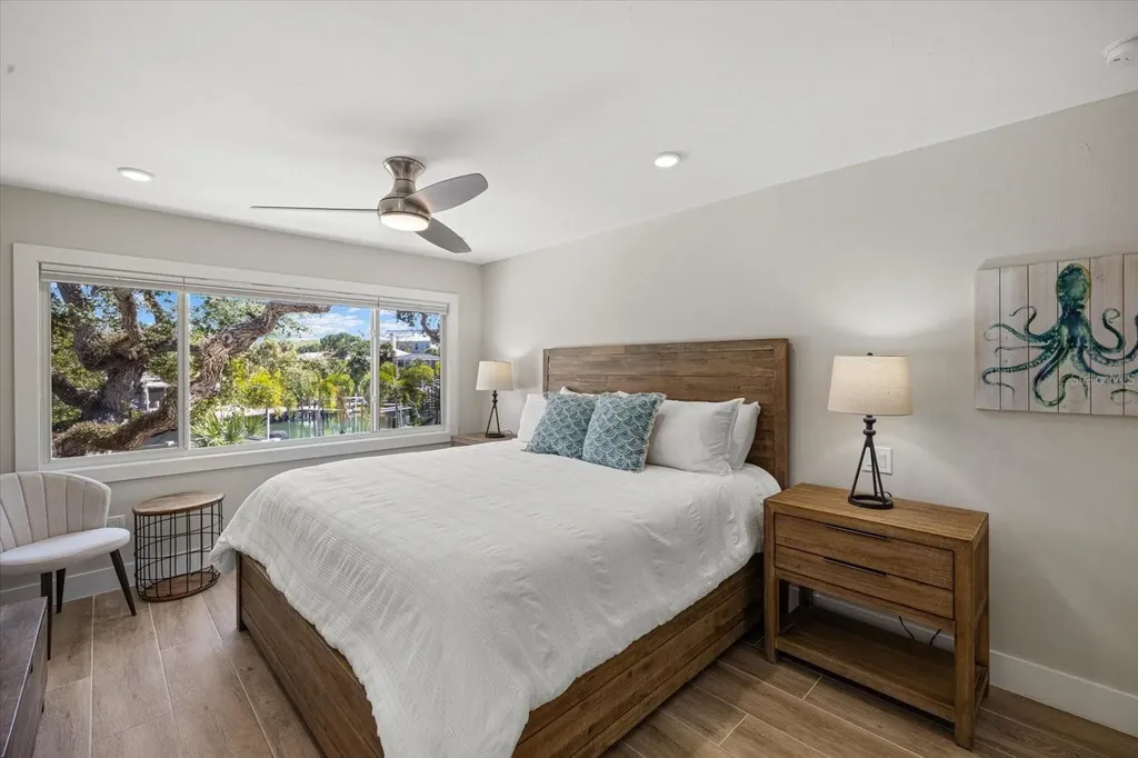 5045 Oxford Drive Sarasota FL 34242