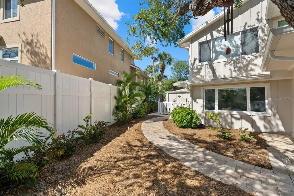 5045 Oxford Drive Sarasota FL 34242