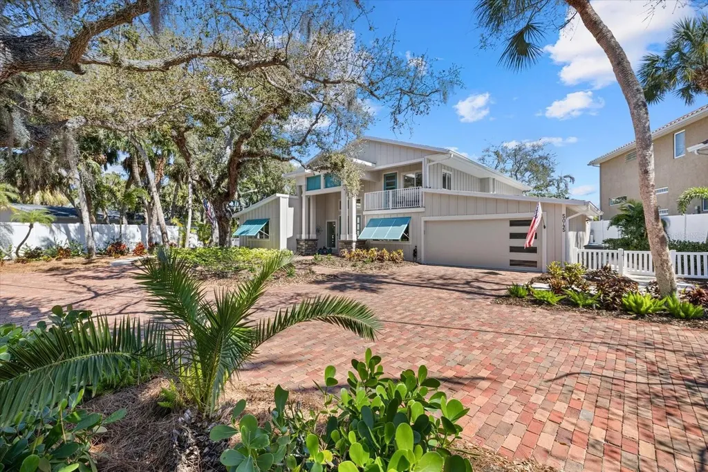 5045 Oxford Drive Sarasota FL 34242