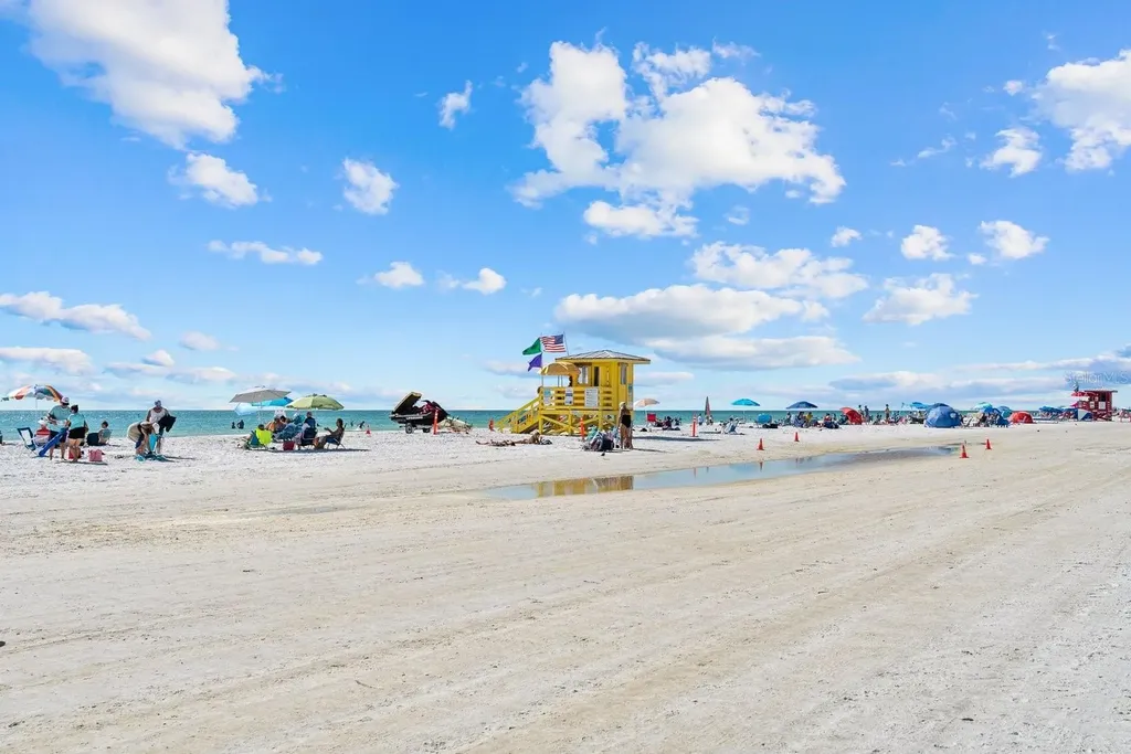 5045 Oxford Drive Sarasota FL 34242